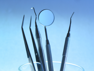 Les instruments de l'hygiéniste dentaire